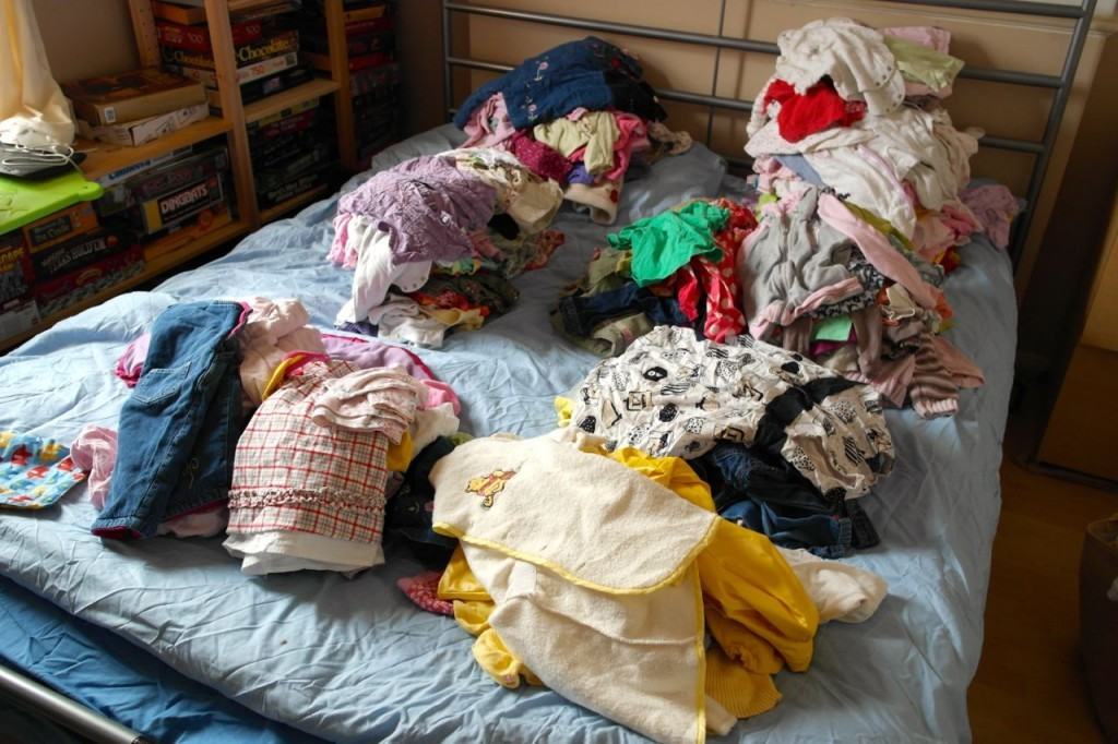 Our king size spare bed was completely covered in clothes when I unpacked & sorted the bundles!