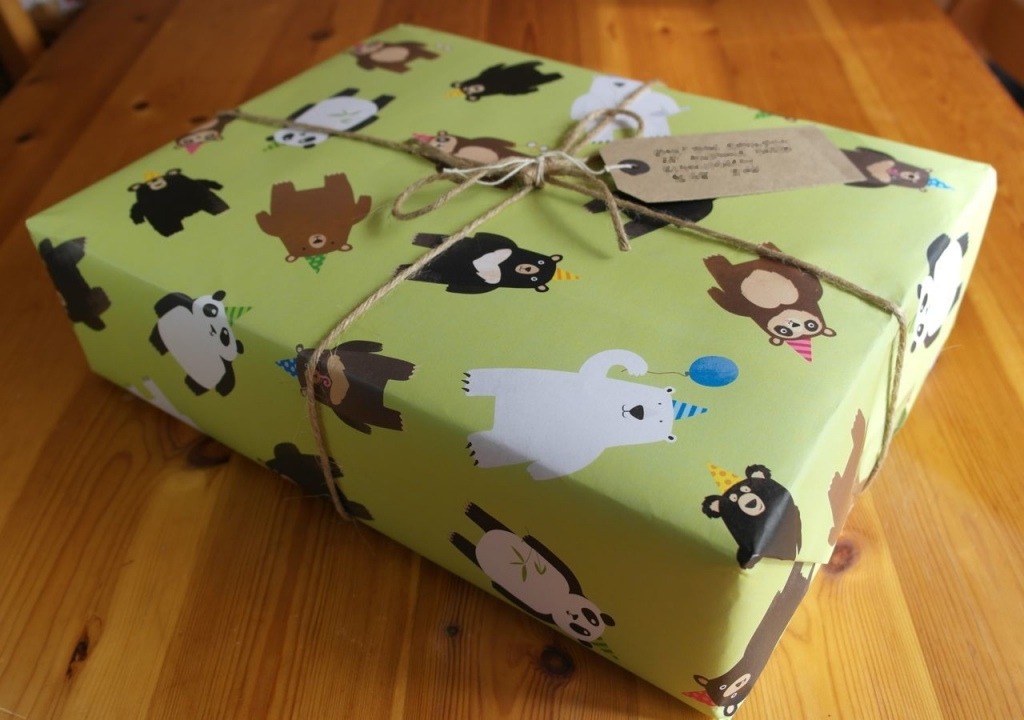 Bear parcel!