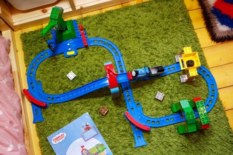 Mega Bloks Thomas and Friends Zooming Along at Brendam Docks