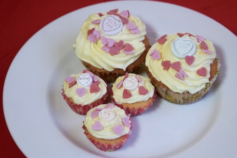 Valentine's Day Love Hearts Cupcakes