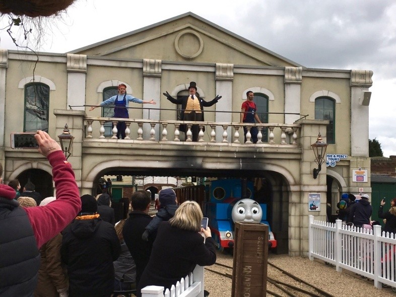 The show at Thomas Land