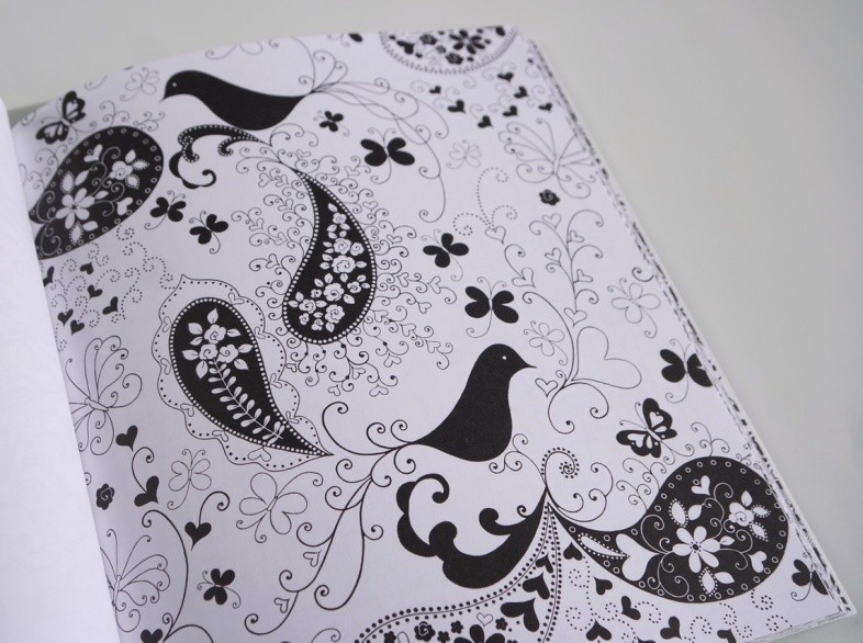 Crayola Elegant Escapes book