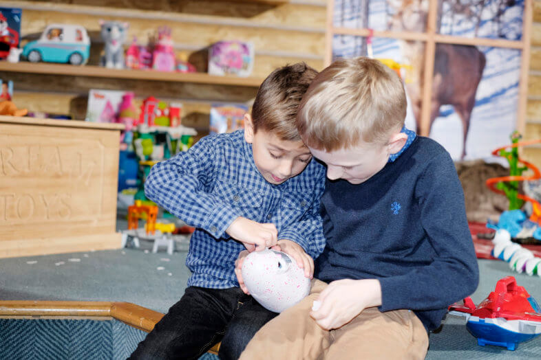 Dream Toys 2016 - Hatchimals