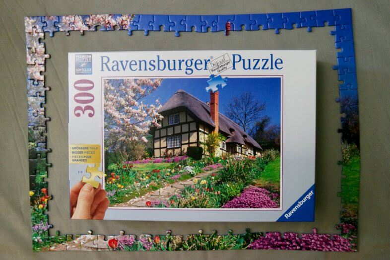 Ravensburger Puzzle Country Cottage 300pc