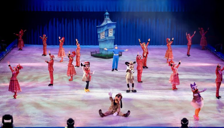 Disney on Ice Passport to Adventure - Minnie and Mickey in London