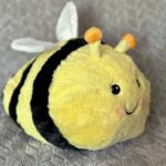 Review: Warmies Honey Bee IMG_5084
